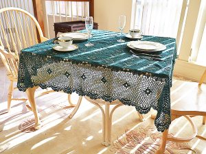 every-green crochet square tablecloth, square crochet tablecloth, crochet tablecloth