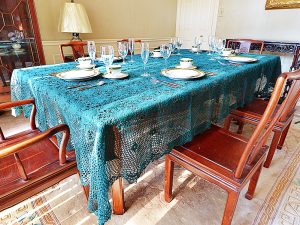 everygreen crochet tablecloth 70"x108"