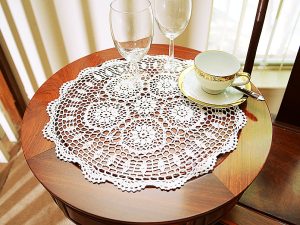 Crochet Round Topper. 16"Round. White Color